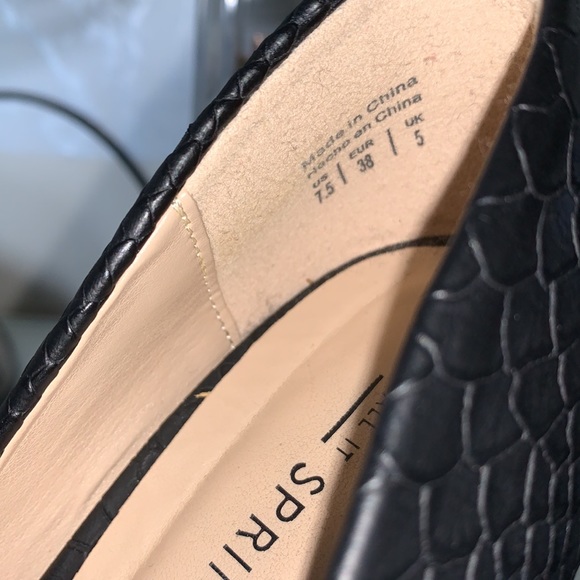 Black Platform Heels - Picture 7 of 10